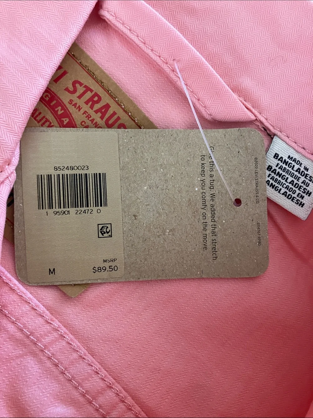 LEVI’S Vintage Fit Trucker Jacket in Coral Lightweight Denim Men’s Size M NWT - Picture 13 of 13